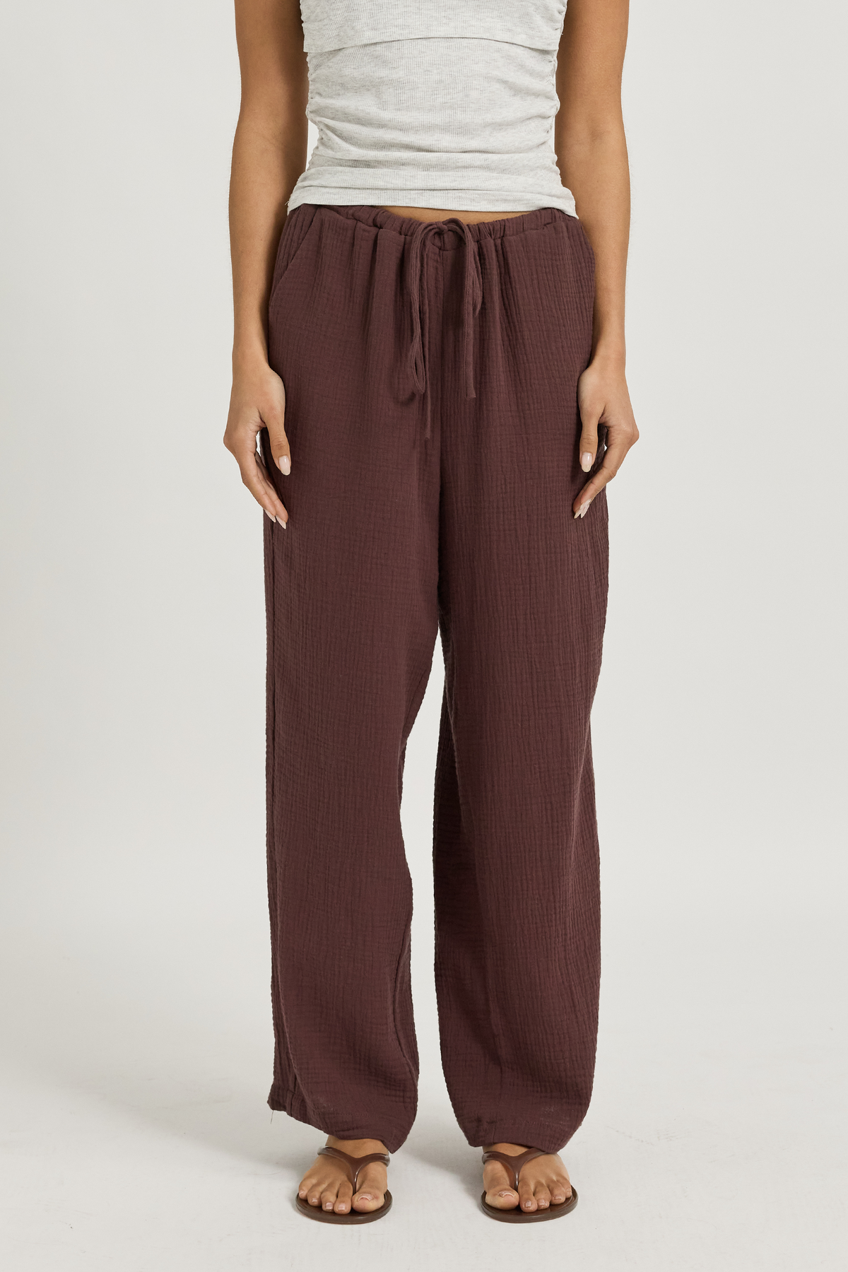 Reese Barrel Leg Drawstring Pant - Chocolate