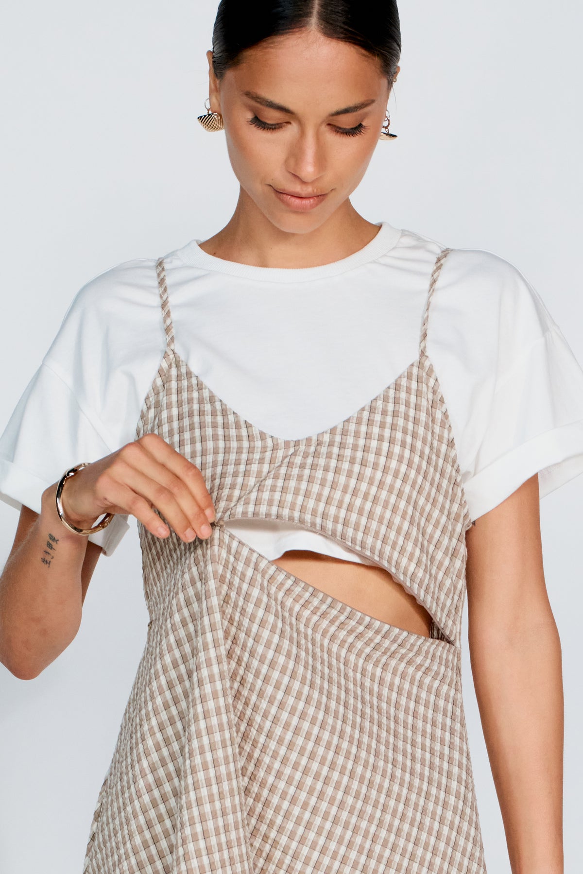 Olivia Layered Two-Piece Babydoll Dress - White / Beige Plaid