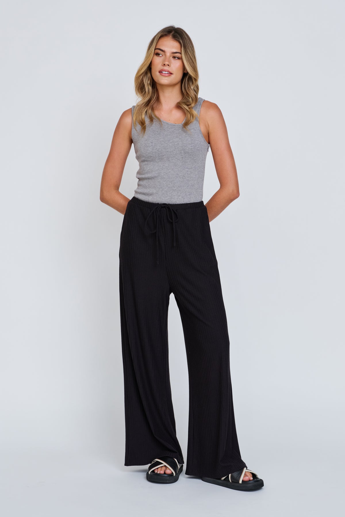 Ivy Ribbed Wide Leg Pant - Black
