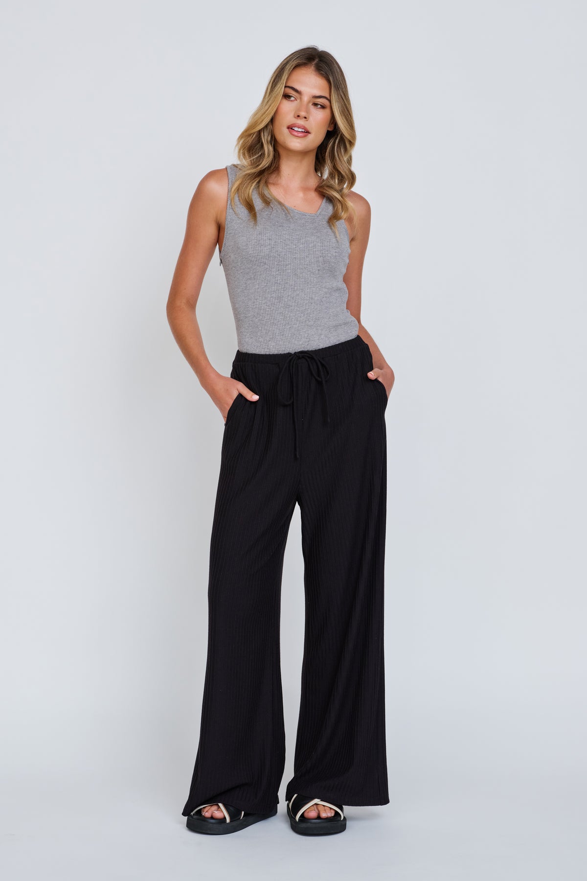 Ivy Ribbed Wide Leg Pant - Black