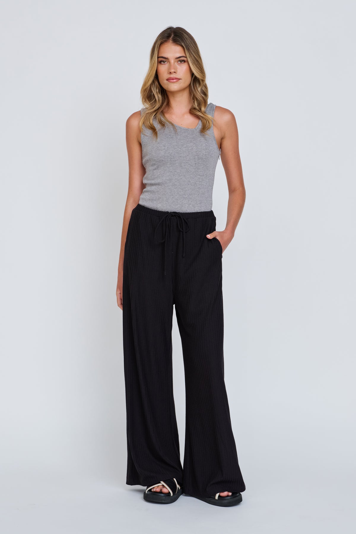 Ivy Ribbed Wide Leg Pant - Black