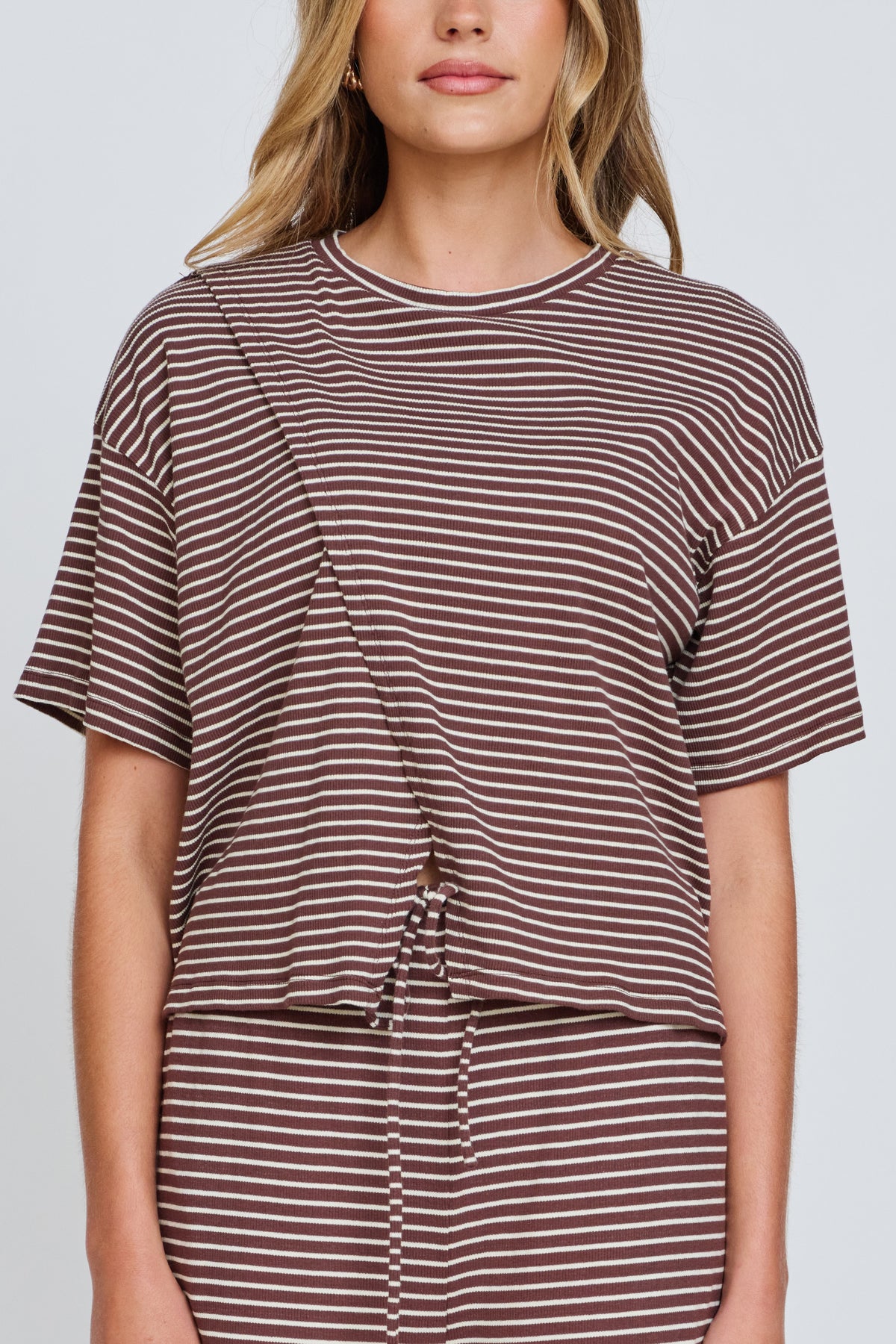 Ivy Stripe Wrap Tee - Chocolate / White