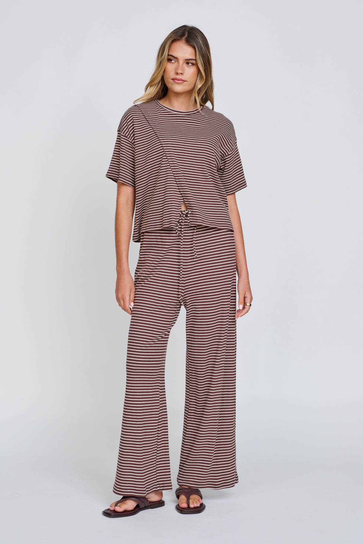 Ivy Stripe Wrap Tee - Chocolate / White