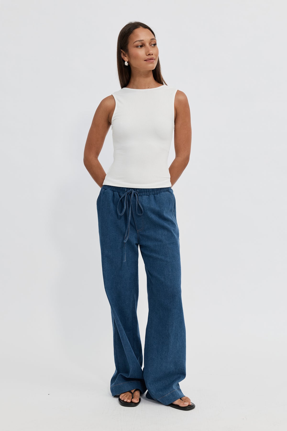 Esta Reversible Ribbed Scoop Neck Tank - White