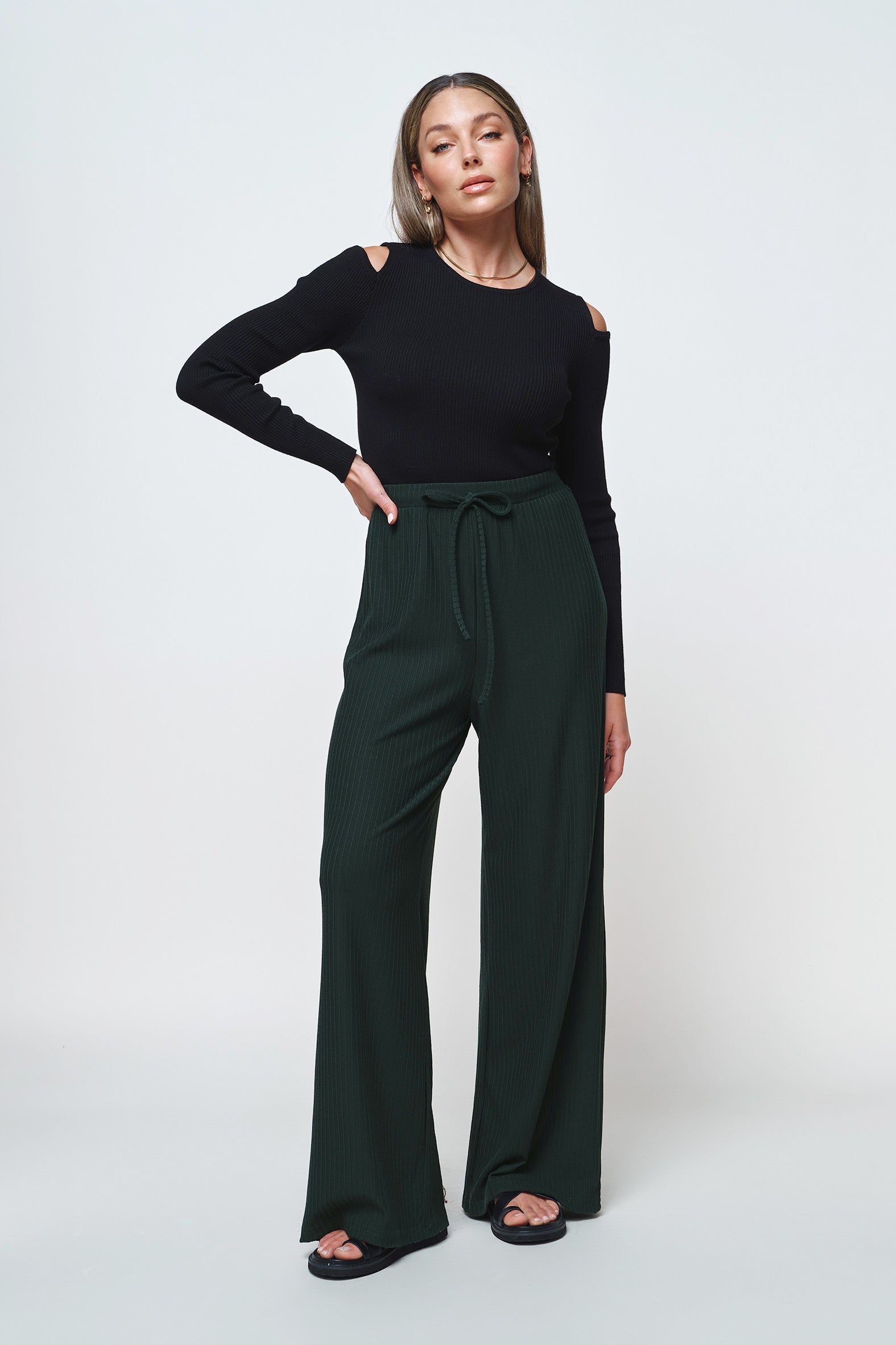 ASOS Green Pleated Wide Leg Flowy Pants Women's Size 0 - beyond