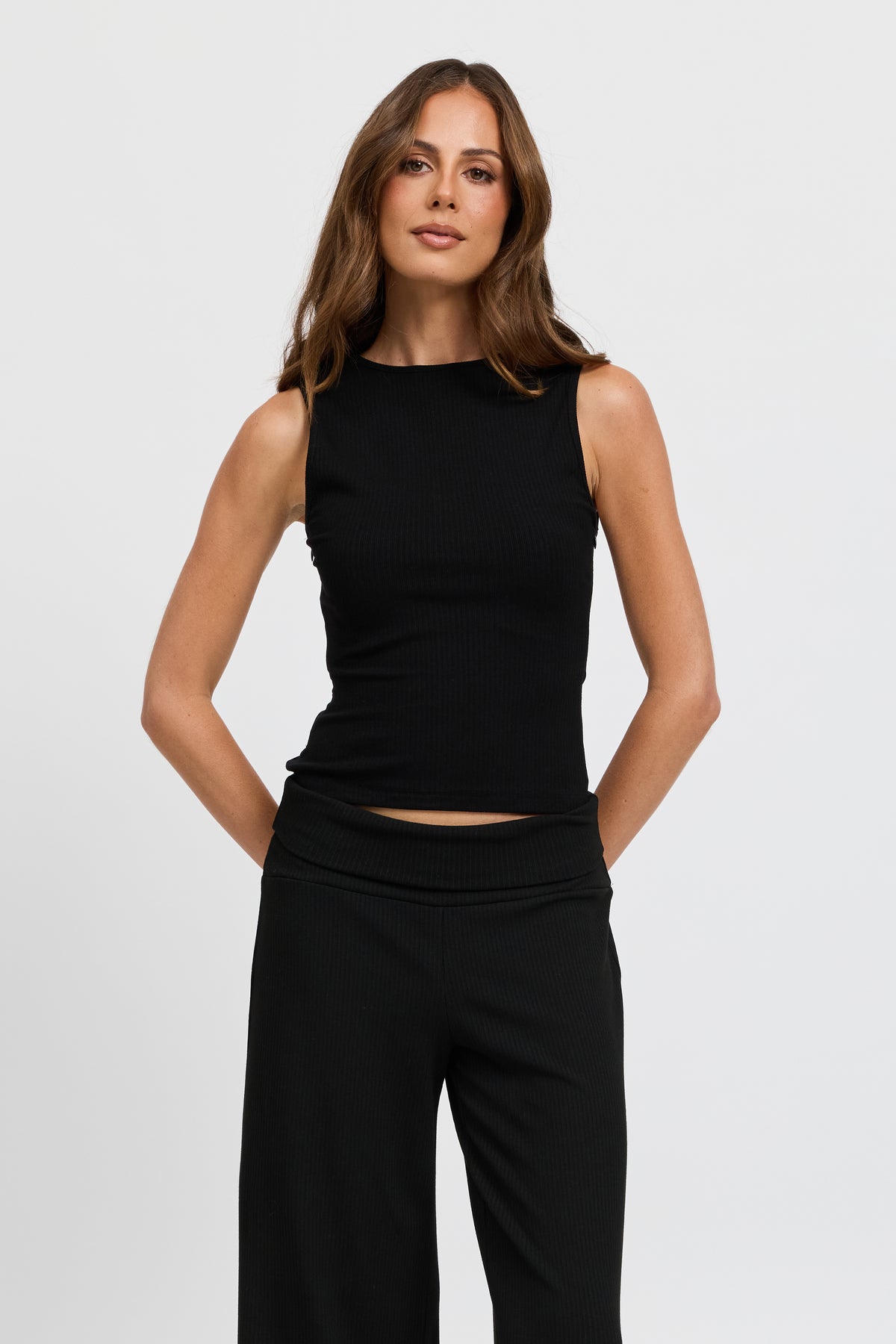 Esta Ribbed Scoop Neck Tank - Black
