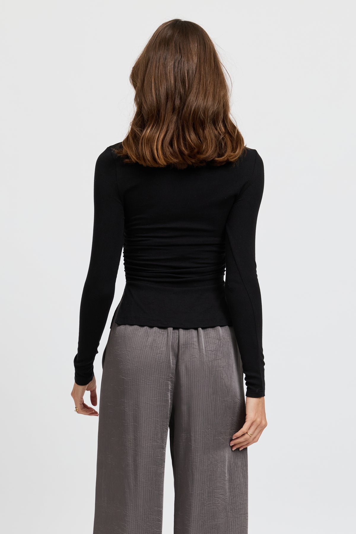 Ari Ribbed Long Sleeve Top - Black