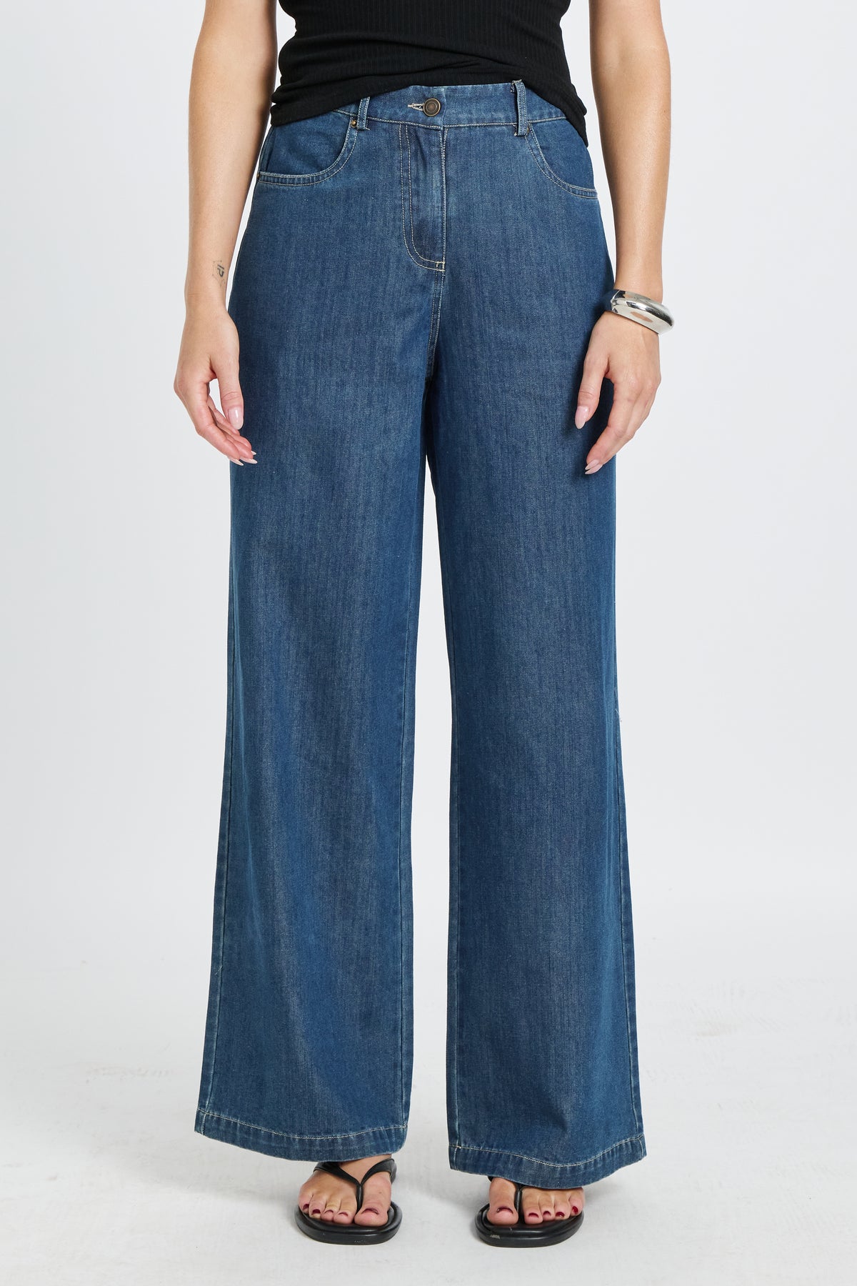 Anderson Adjustable-Waist Wide Leg Jean - Medium Blue