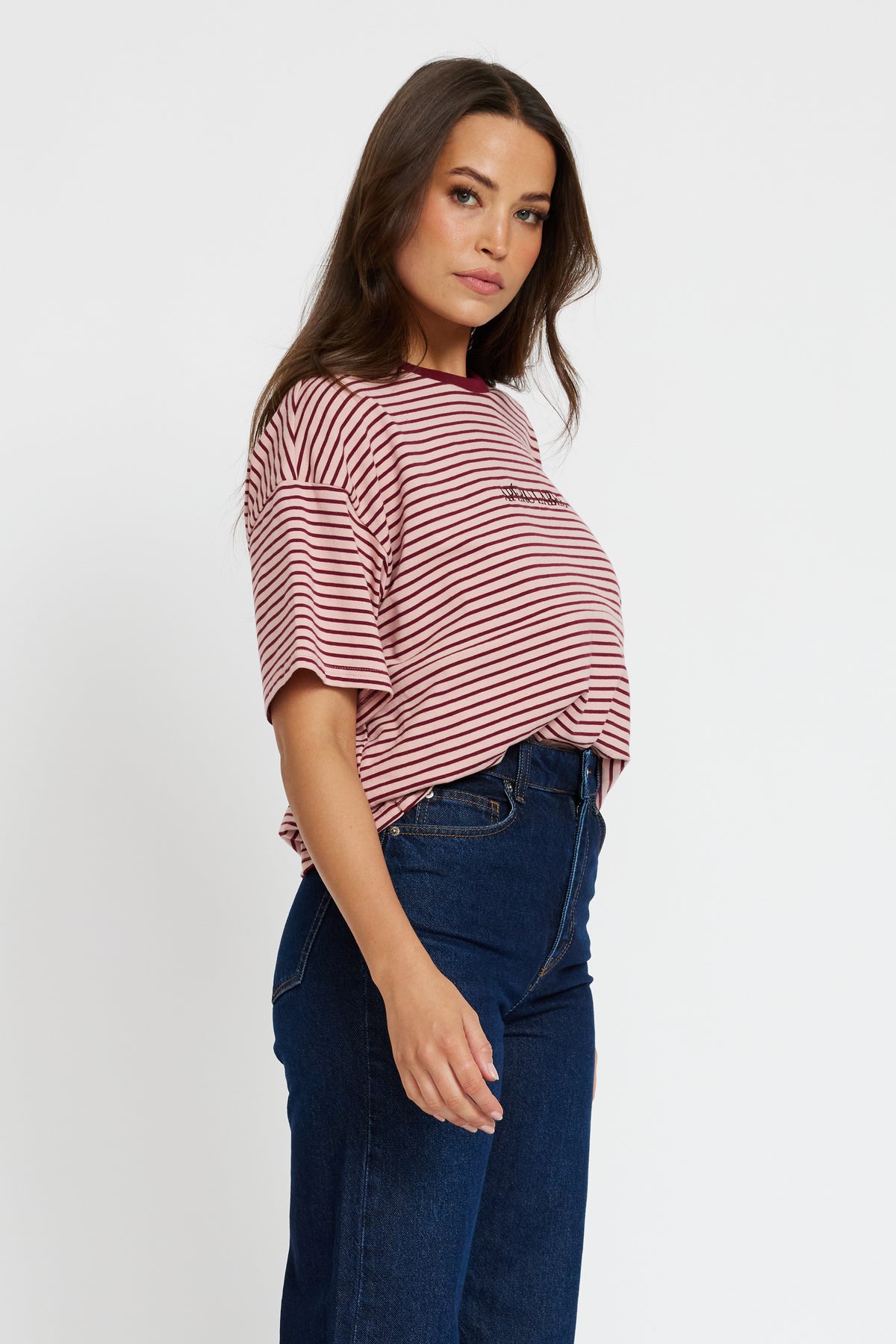 Era Drop-Shoulder Cropped Tee - Pink / Burgundy