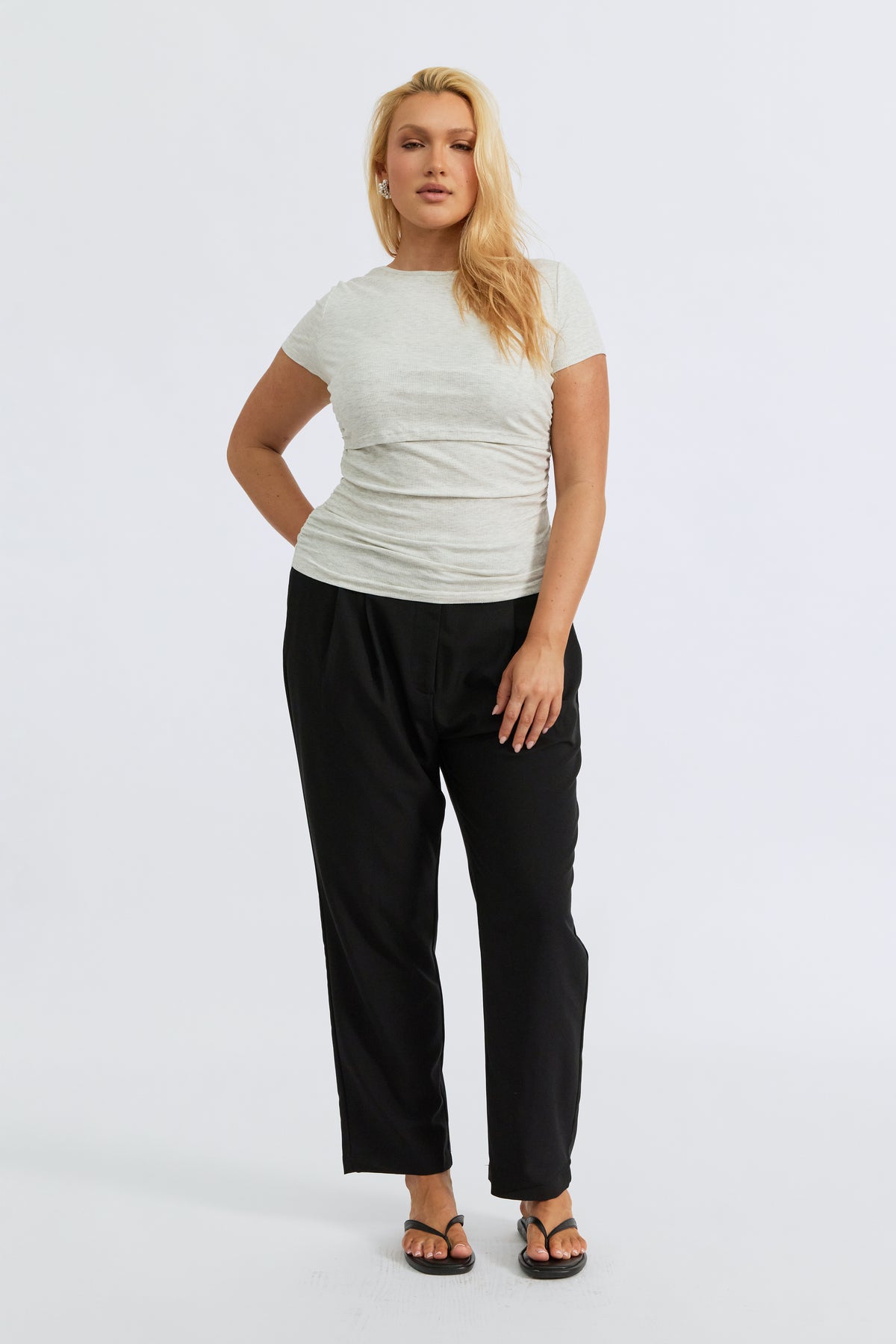 Ari Ribbed Ruched Tee - Grey Marle