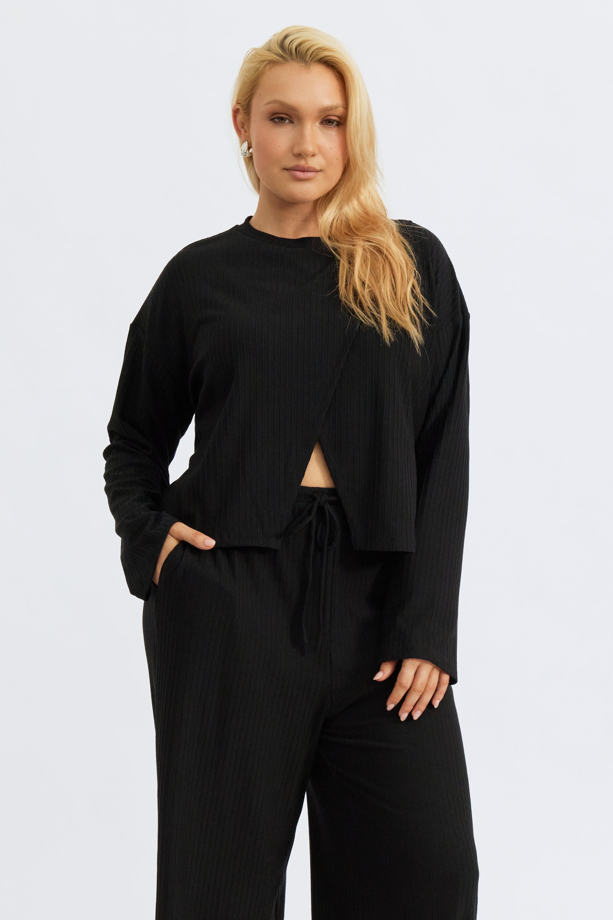 Black Breastfeeding Friendly Tee – Apero Label